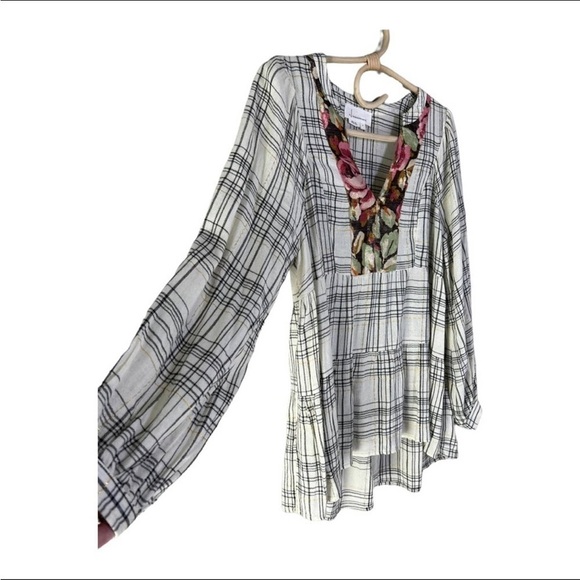 Anthro Darlene Metallic Floral Plaid Peasant Split Neck Linen Blend Tunic NWOT - Picture 3 of 14